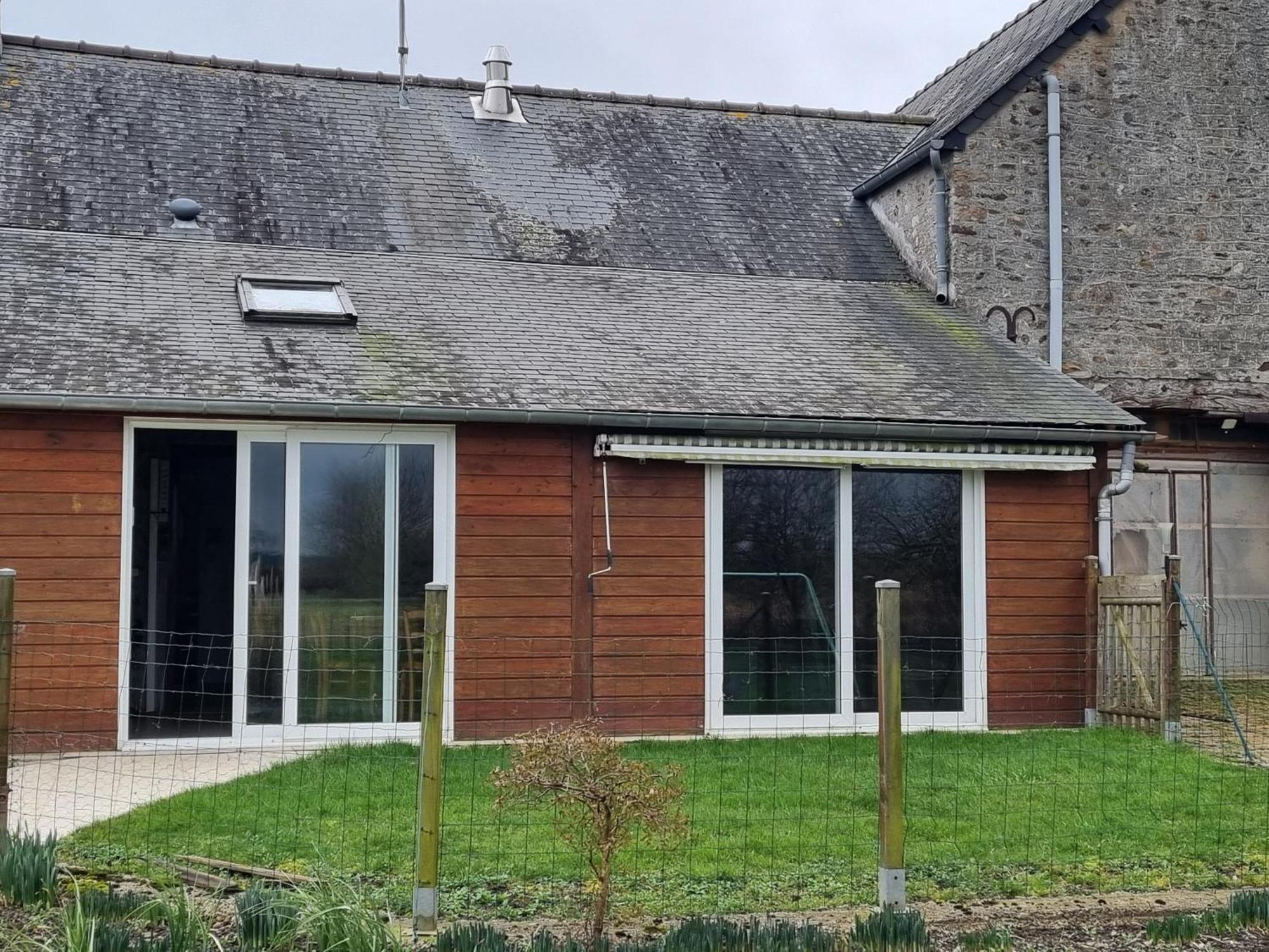 Maison De Famille Pre-en-Pail-Saint-Samson Esterno foto
